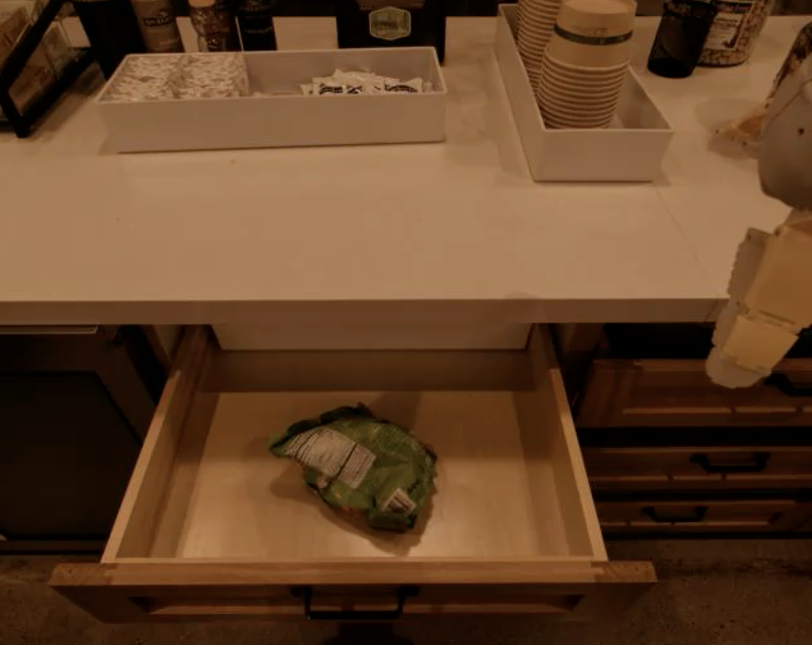 Robot: I am a robot operating in an office kitchen. When a human asks me to do a task, I will respond with the sequence of actions I would do to accomplish the task. Human: apportez-moi les chips de riz du tiroir. Robot: 1. go to drawers. 2. open top drawer. I see <b>img</b> [sep]3. pick green rice chip bag from top drawer and place on counter.